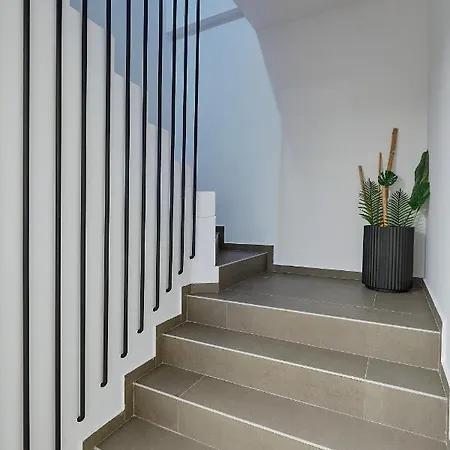 Mare Apartment Lechaio