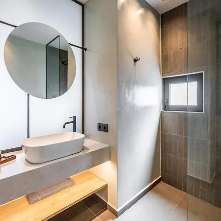 Mare Apartment Lechaio