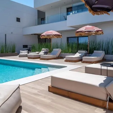 Mare Apartment Lechaio
